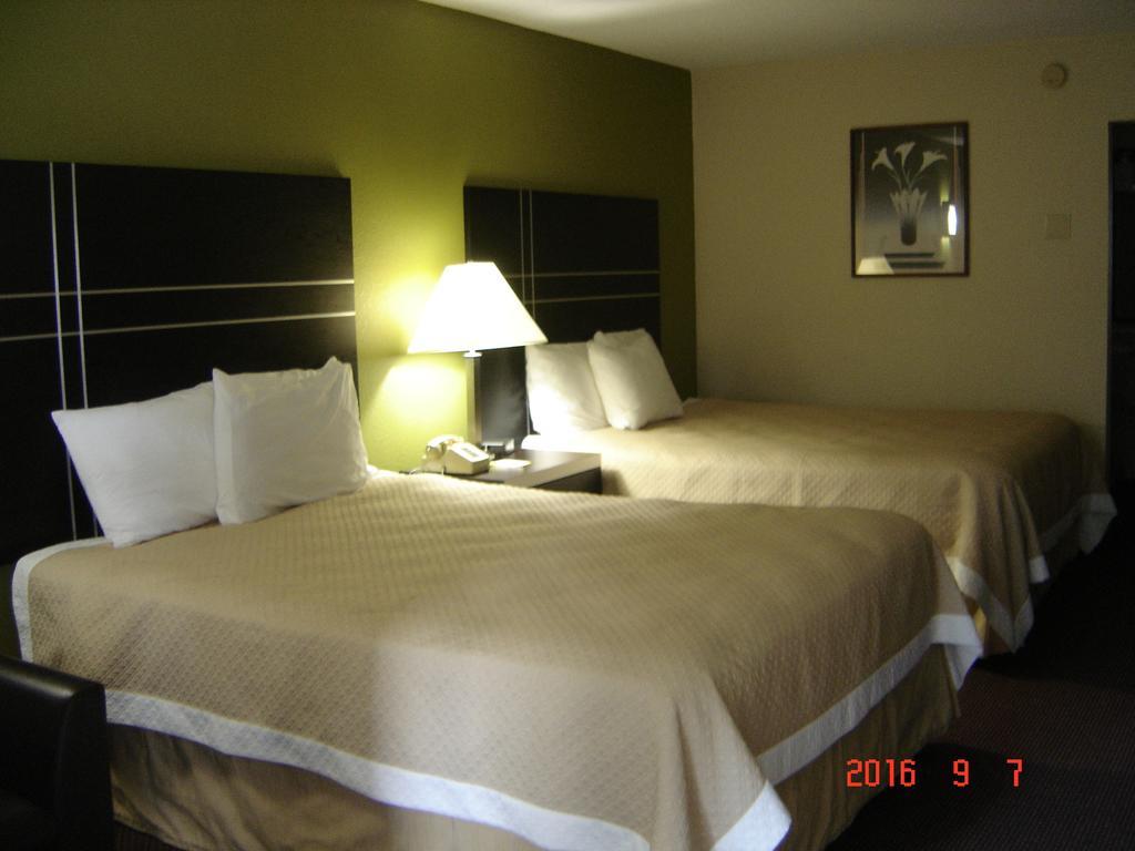 Days Inn Oil City Conference Center Exterior foto